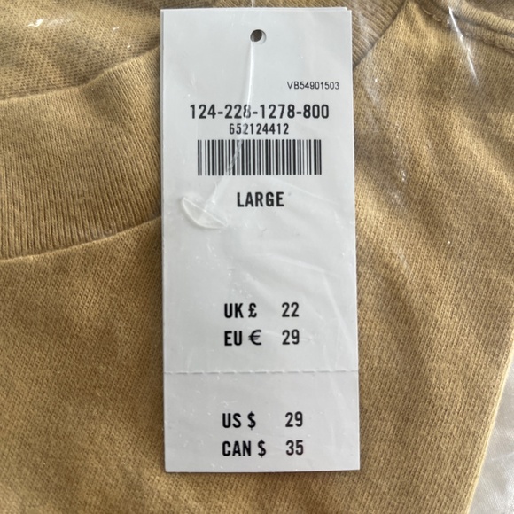 ABERCROMBIE AND FITCH tshirts - Picture 3 of 3